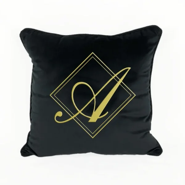 Poduszka VELVET BONNY z monogramem