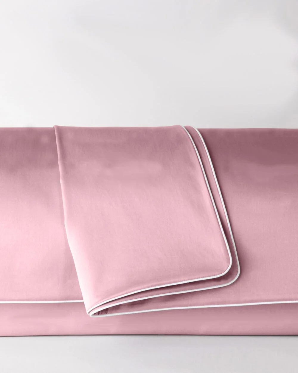 Poszwa satynowa SAN ANTONIO flamingo pink z białą lamówką