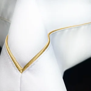 Obrus Veneto Bianco - złota lamówka