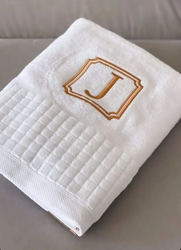 Personalizowany ręcznik kąpielowy – biały
