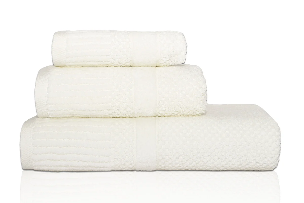 Ręcznik personalizowany IVO – kremowy