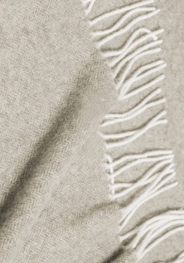 Koc ANDORA wełniano-kaszmirowy z frędzlami - jasny beż - 140 x 200