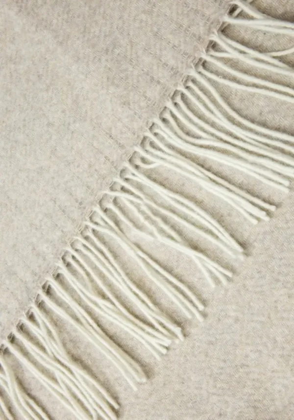 Koc CUBA wełniano-kaszmirowy z frędzlami - jasny beż - 140 x 200