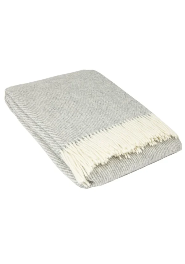 Koc ZELANDIA wełniany z frędzlami - jasny szary - 140 x 200