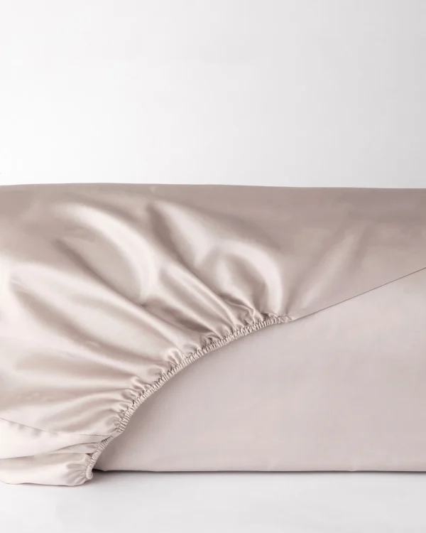Prześcieradło satynowe latte beż z gumką