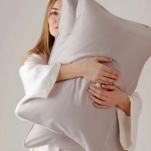 Pościel satynowa SAN ANTONIO - latte beż z białą lamówką