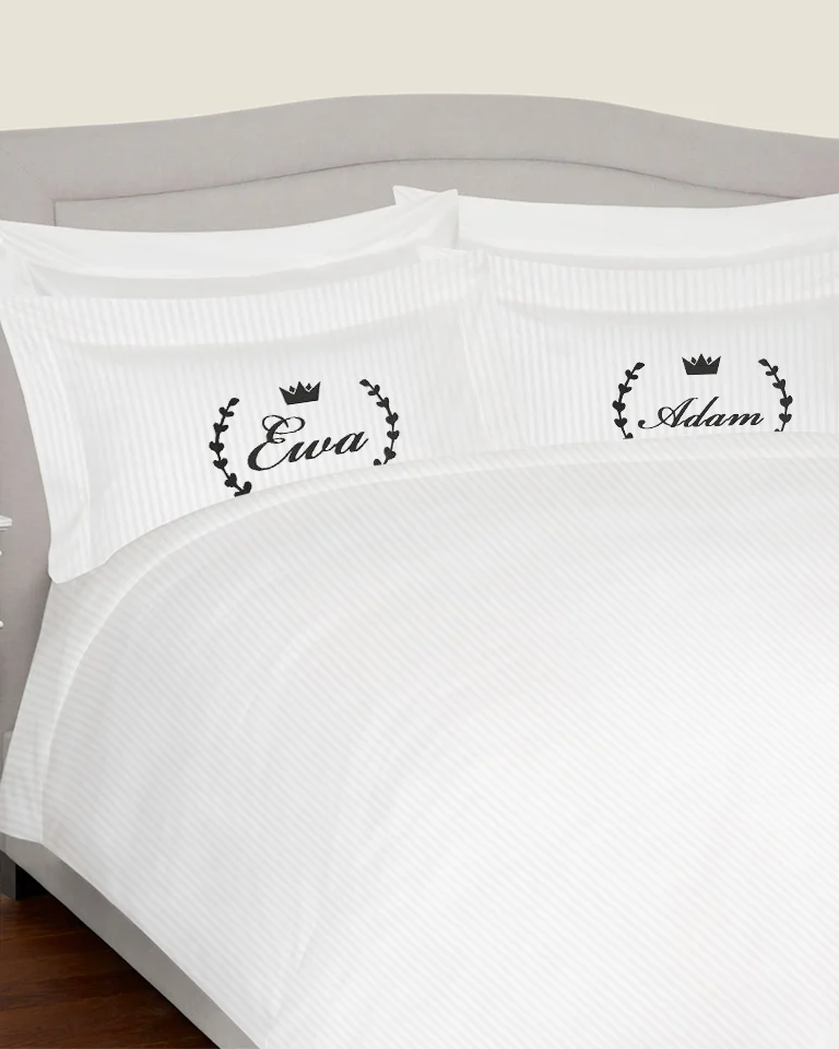 Komplet pościel adamaszkowej z haftowanymi imionami