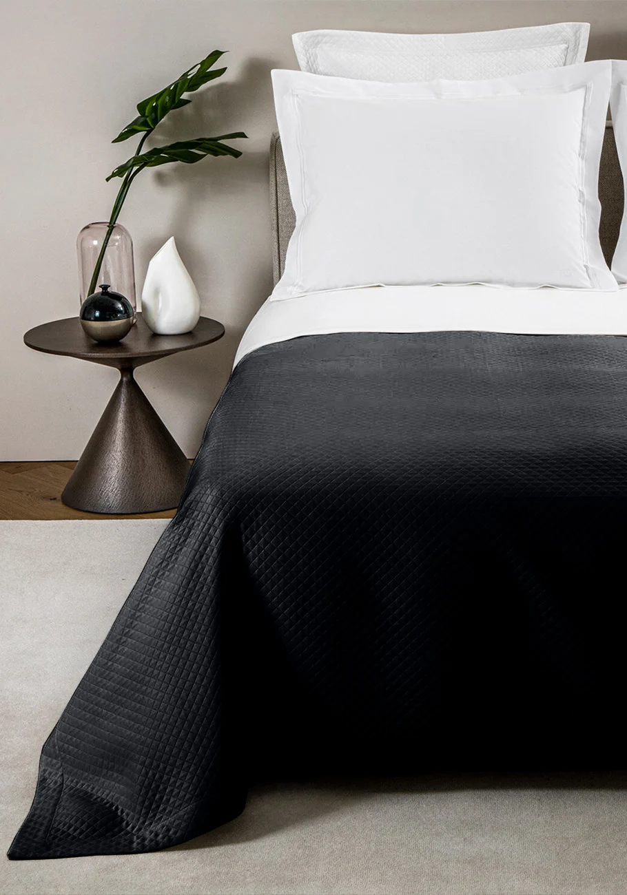 Narzuta CAPRI – czarny