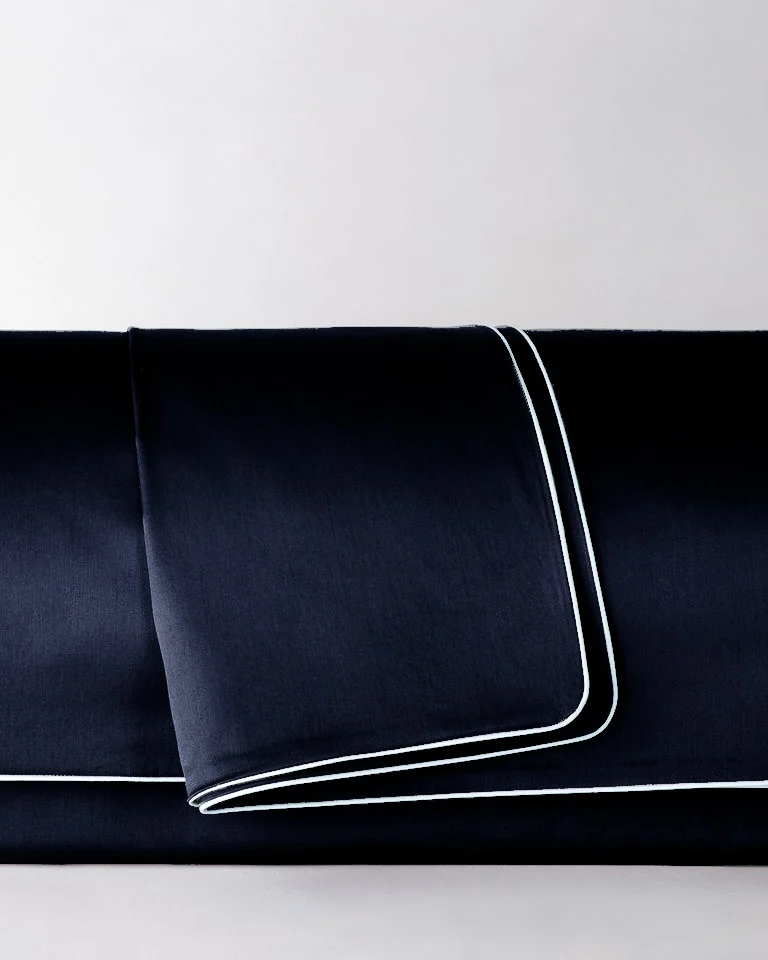 Poszwa satynowa SAN ANTONIO navy blue z białą lamówką