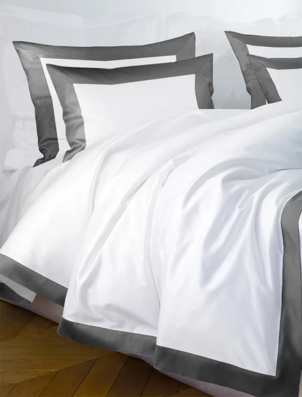 Pościel PARIS - biała z ciemnym szarym