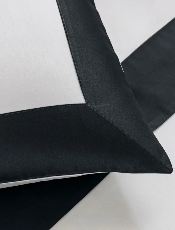 Pościel PARIS - biała z czarnym