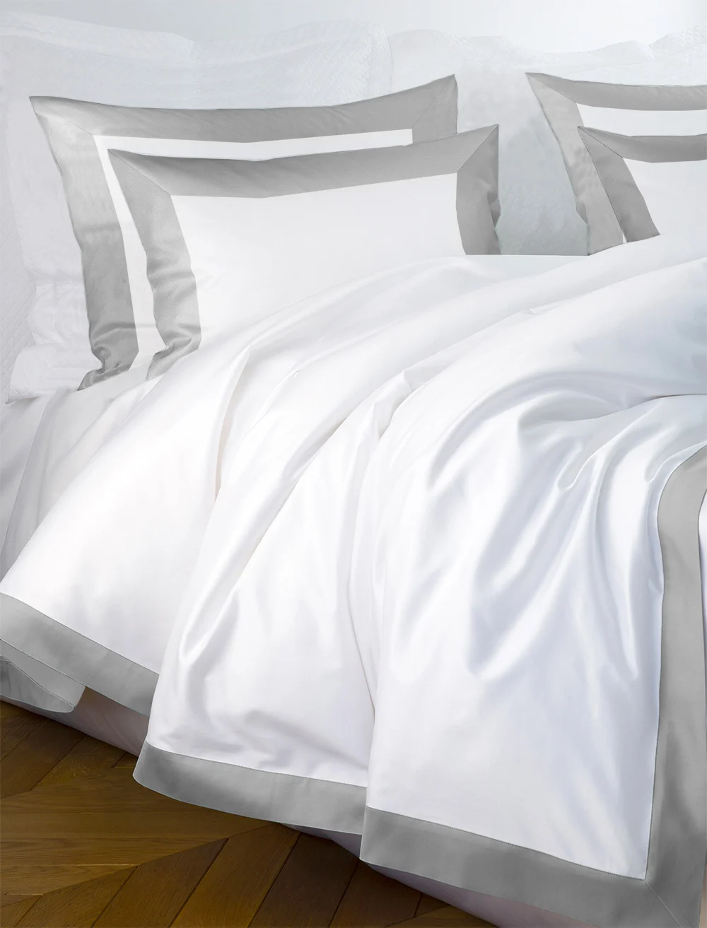 Pościel PARIS – biała z jasnym szarym