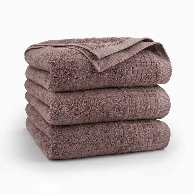 Personalizowany ręcznik kąpielowy 70 x 140 – ciemny beż