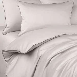 Pościel satynowa SAN ANTONIO - perłowy beż z brązową lamówką