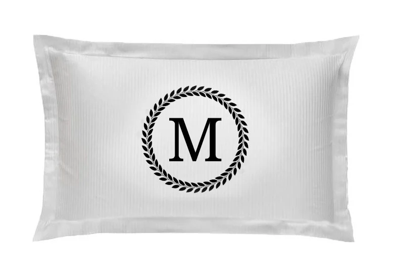Poszewka ADAMASZEK ZOE z inicjałem