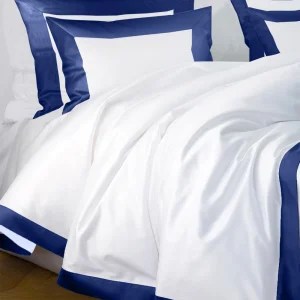 Pościel PARIS - biała z szafirem