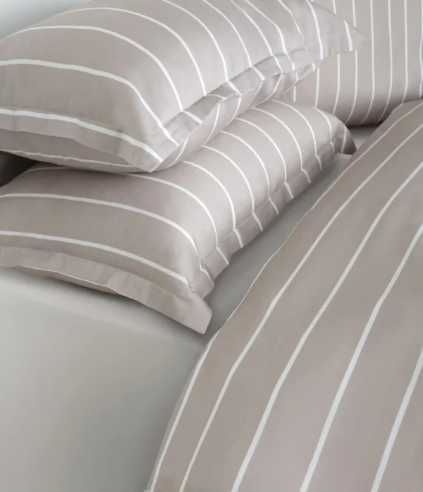 Pościel satynowa STRIPE – beżowa