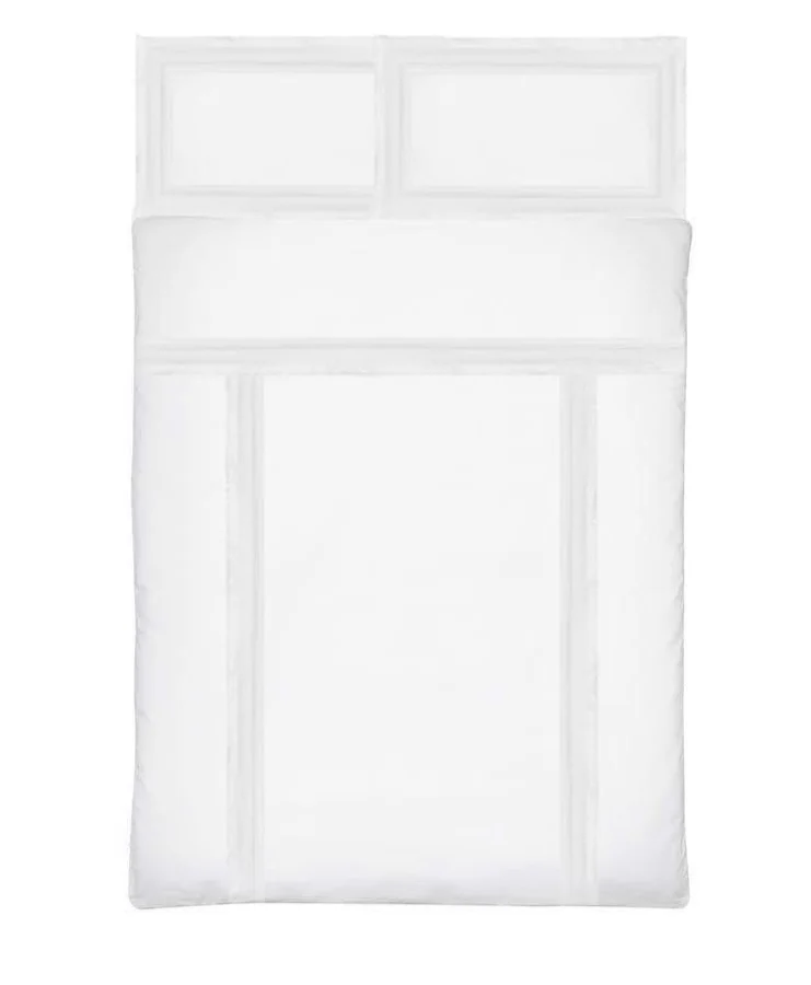 Pościel satynowa obszyta białą koronką