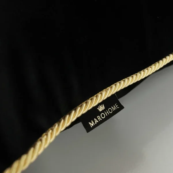 Poduszka VELVET LUXORY z monogramem