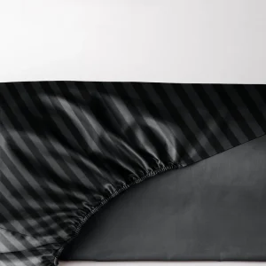 Prześcieradło adamaszkowe czarne z gumką