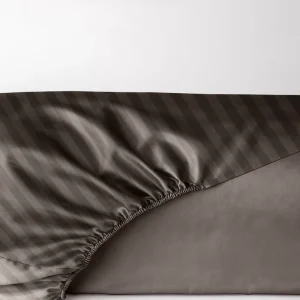 Prześcieradło adamaszkowe espresso z gumką