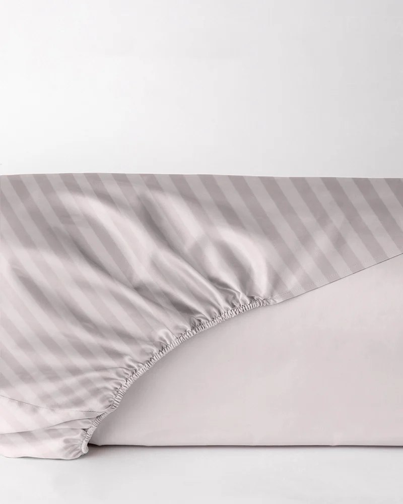 Prześcieradło adamaszkowe silver rose z gumką