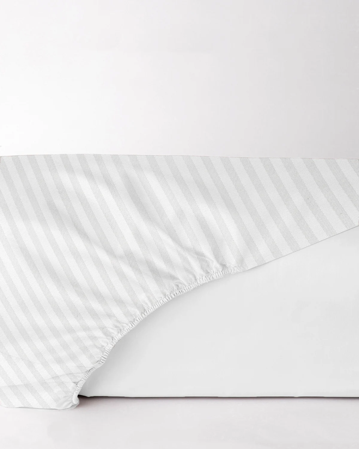 Prześcieradło adamaszkowe z gumką