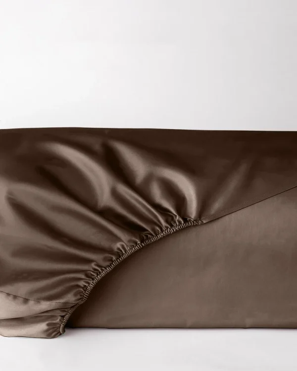 Prześcieradło satynowe chocolate nude z gumką