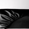 przescieradlo-czarny2.webp Prześcieradło satynowe czarne z gumką
