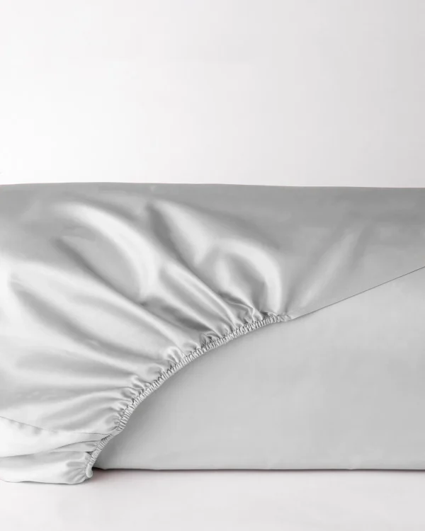Prześcieradło satynowe szary jasny z gumką