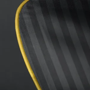 Pościel adamaszkowa SAN ANTONIO – czarna ze złotą lamówką