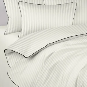 Pościel adamaszkowa SAN ANTONIO – ecru z czarną lamówką