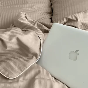 Pościel adamaszkowa SAN ANTONIO – macchiato beż z białą lamówką