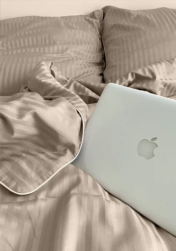 Pościel adamaszkowa SAN ANTONIO – macchiato beż z białą lamówką