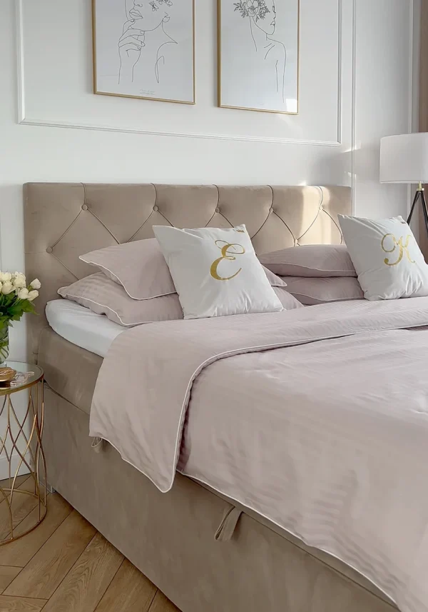 Pościel adamaszkowa SAN ANTONIO – silver rose z białą lamówką