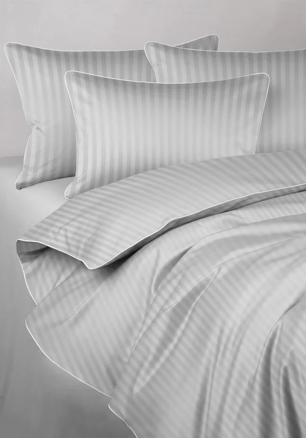 Pościel adamaszkowa SAN ANTONIO – szary jasny z białą lamówką