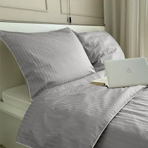 Pościel adamaszkowa SAN ANTONIO – szary jasny z białą lamówką