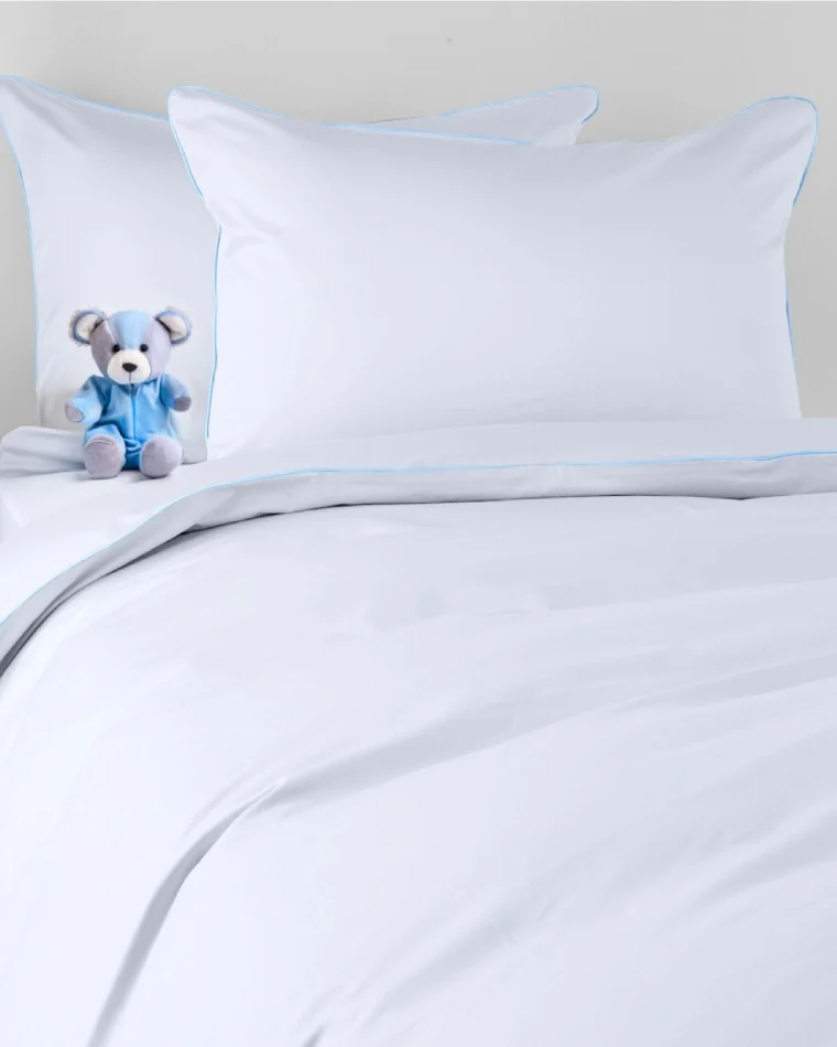 Pościel dziecięca SAN ANTONIO – biała z lamówką baby blue