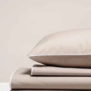 Pościel satynowa SAN ANTONIO - latte beż z białą lamówką