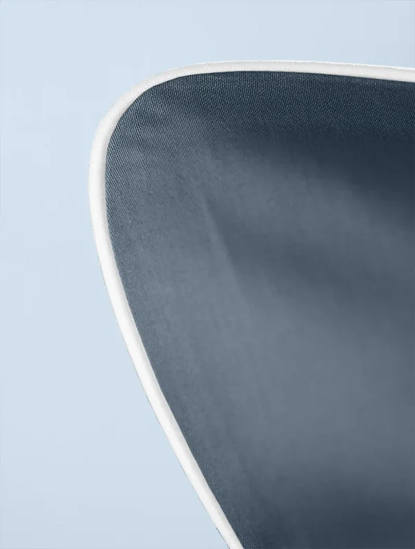 Pościel satynowa SAN ANTONIO - marengo blue z białą lamówką