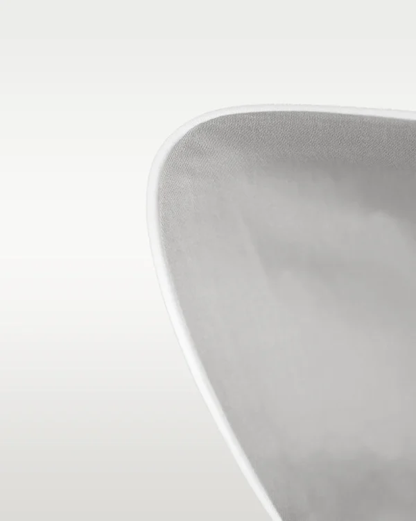 Pościel satynowa SAN ANTONIO - szary jasny z białą lamówką