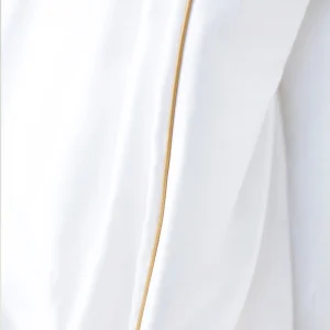 Pościel satynowa SAN ANTONIO - biała ze złotą lamówką