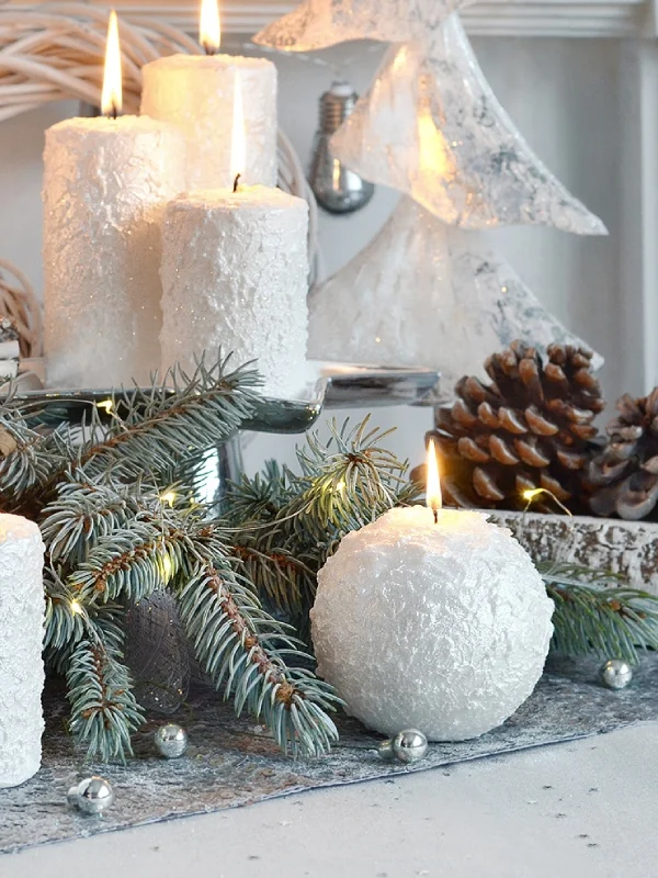 Świeca świąteczna - śnieżka kula