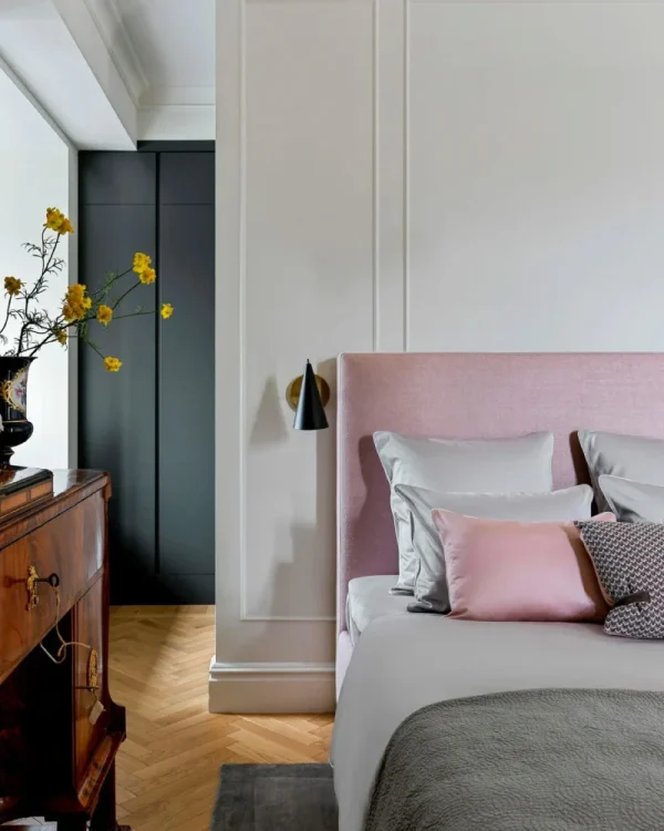 Pościel satynowa SAN ANTONIO - szary jasny z białą lamówką