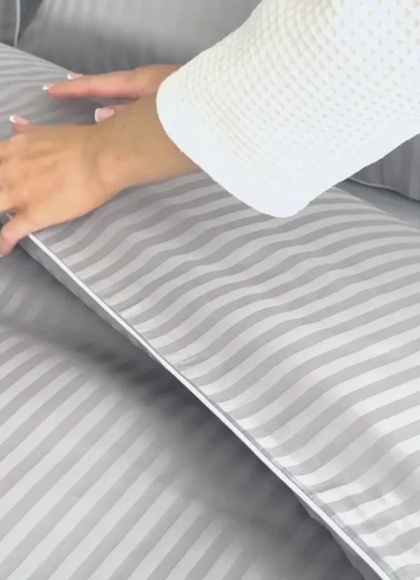 Pościel adamaszkowa SAN ANTONIO – szary jasny z białą lamówką