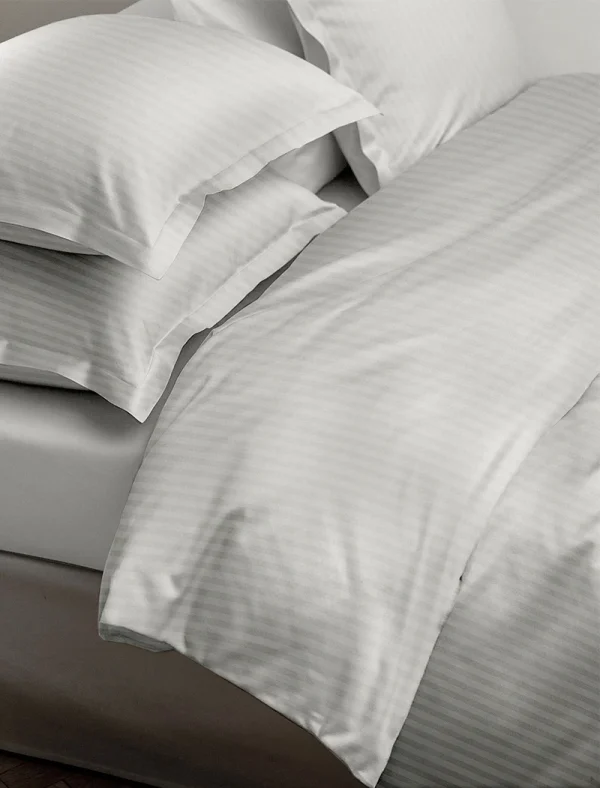 Pościel adamaszkowa VALENCIA – biała