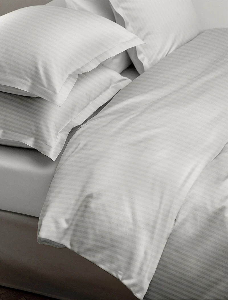 Pościel adamaszkowa VALENCIA – biała