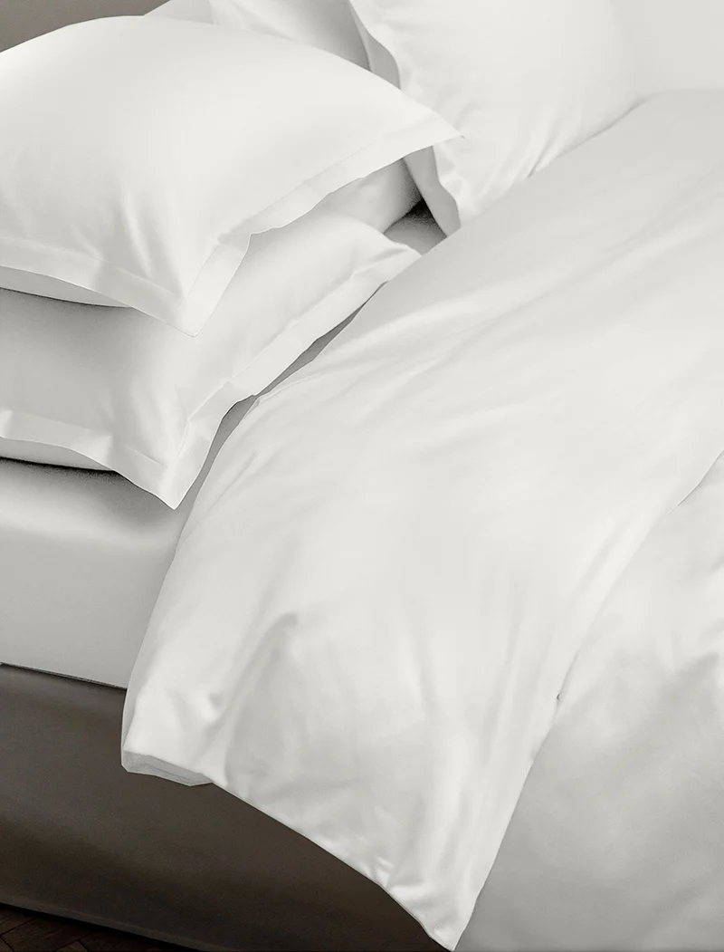 Pościel satynowa VALENCIA – biała