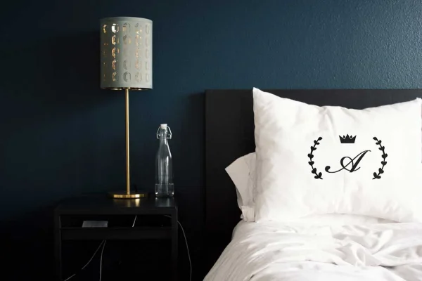 Komplet pościeli bawełna perkal z haftowanymi inicjałami