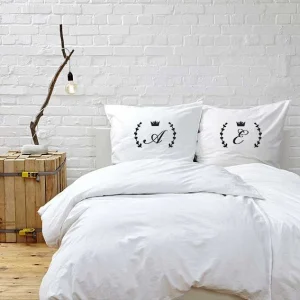 Komplet pościeli bawełna perkal z haftowanymi inicjałami